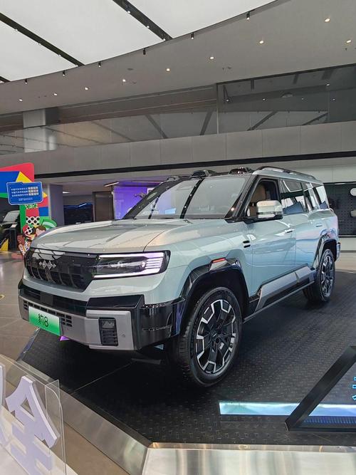 东莞东坑镇雷恒庆企业管理咨询比亚迪方程豹硬派越野的爆款，英菲尼迪35周年与你共成长